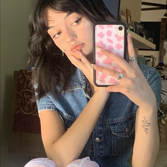 WILDFLOWER | BNIB PINK MOO COW PRINT IPHONE CASE (XS MAX) - Picture 3 of 6